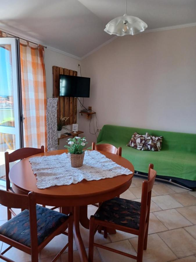 Apartments Ivic Rab Town Ngoại thất bức ảnh